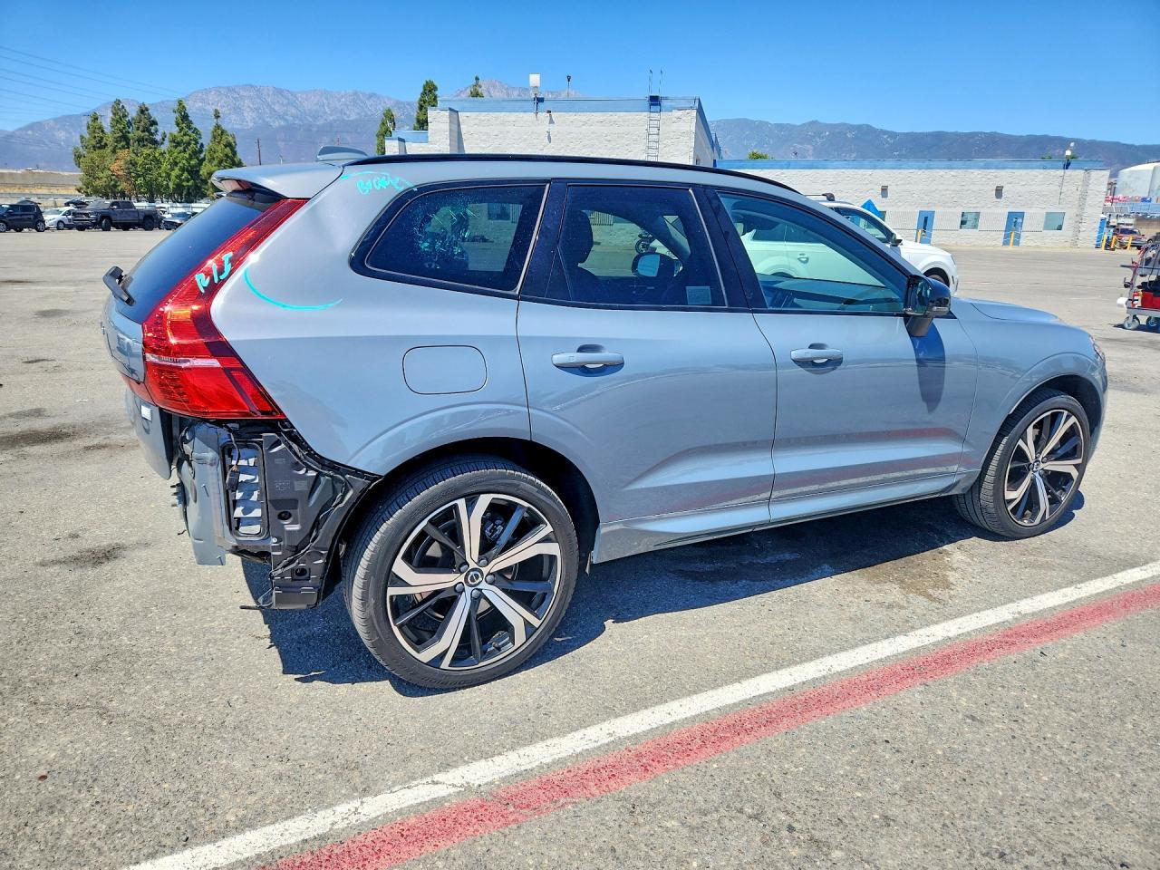 2023 Volvo XC60, Ultimate