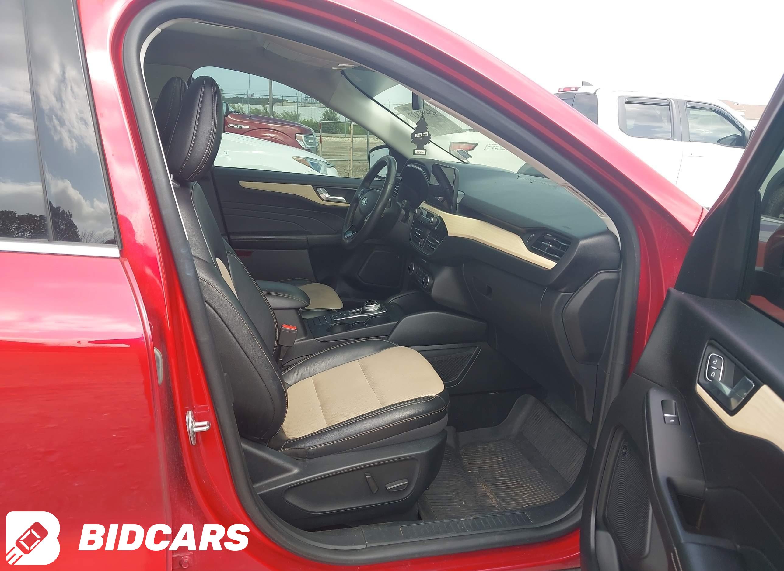 2021 Ford Escape, Titanium Hy...