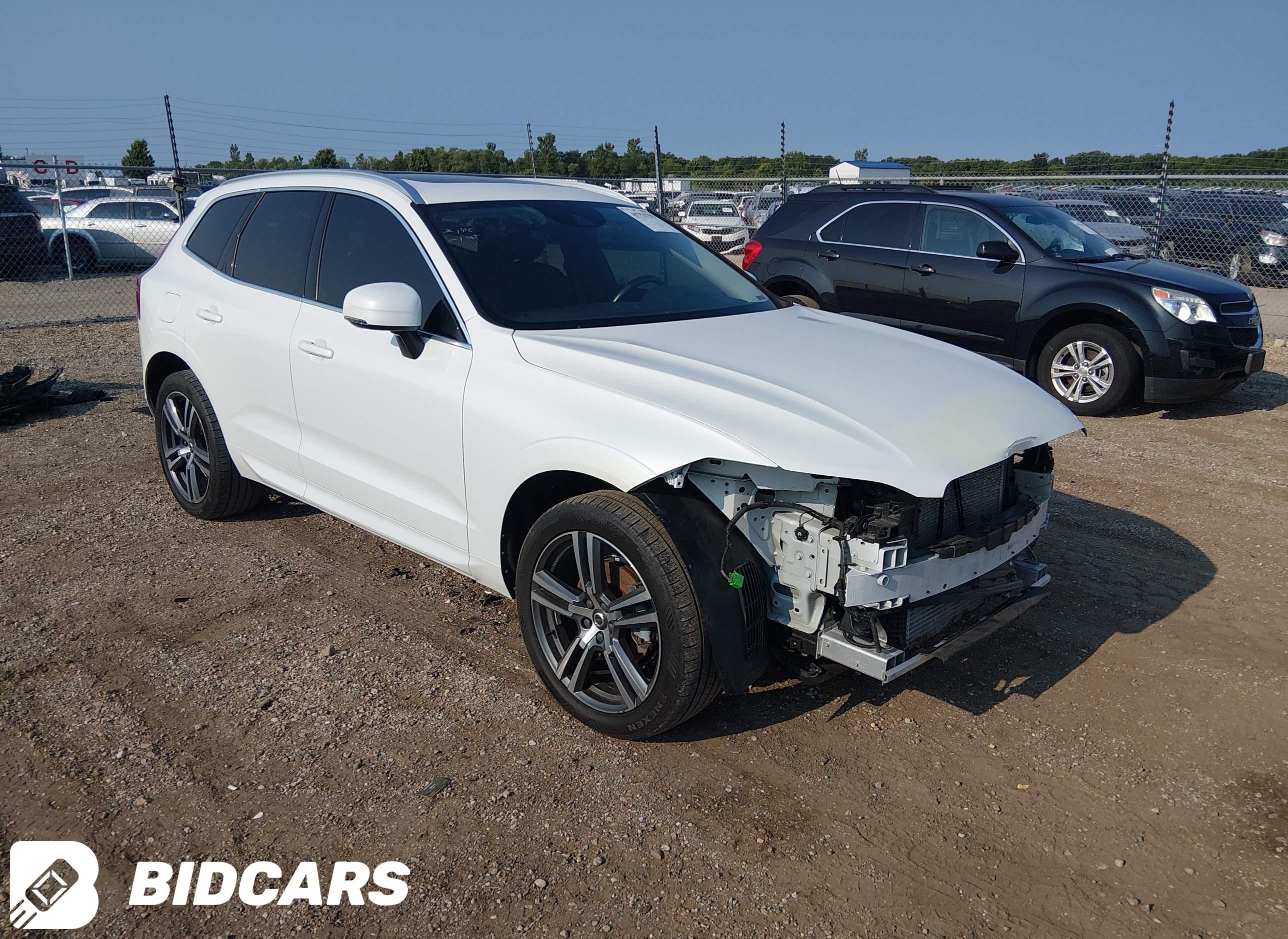 2021 Volvo XC60, T5 Momentum
