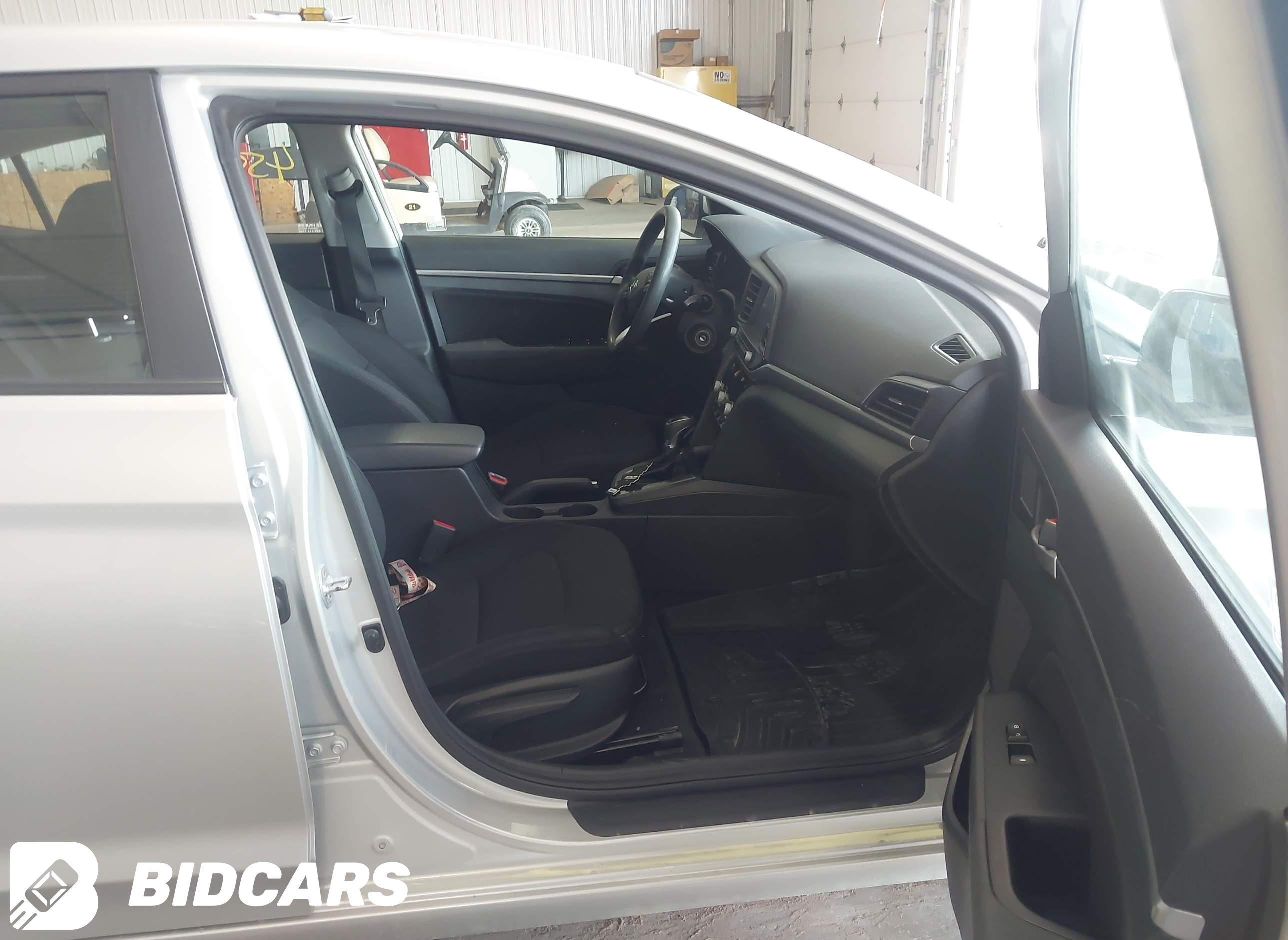 2020 Hyundai Elantra, Sel