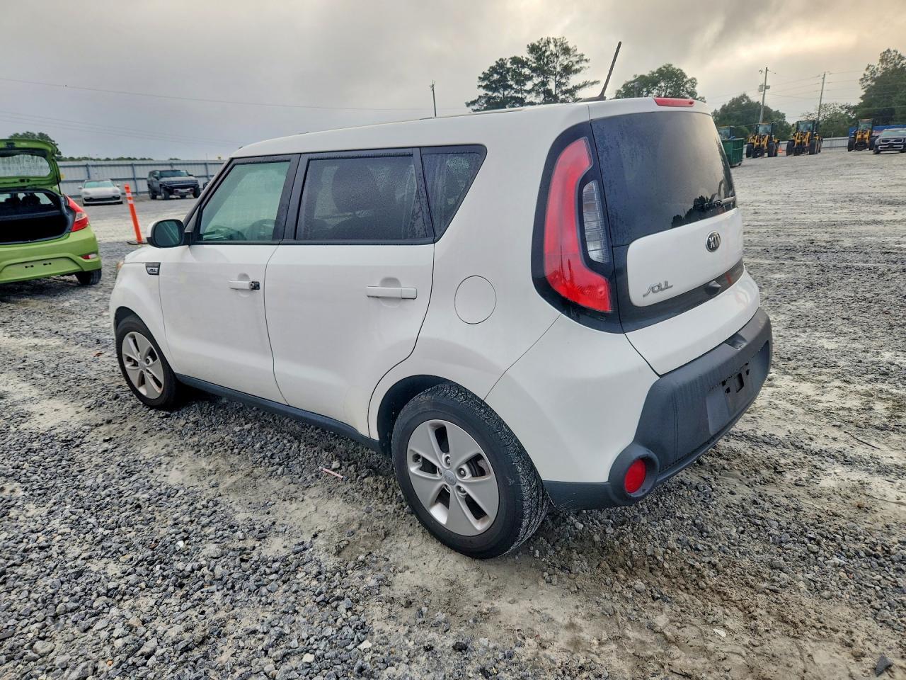 2015 KIA Soul, Base