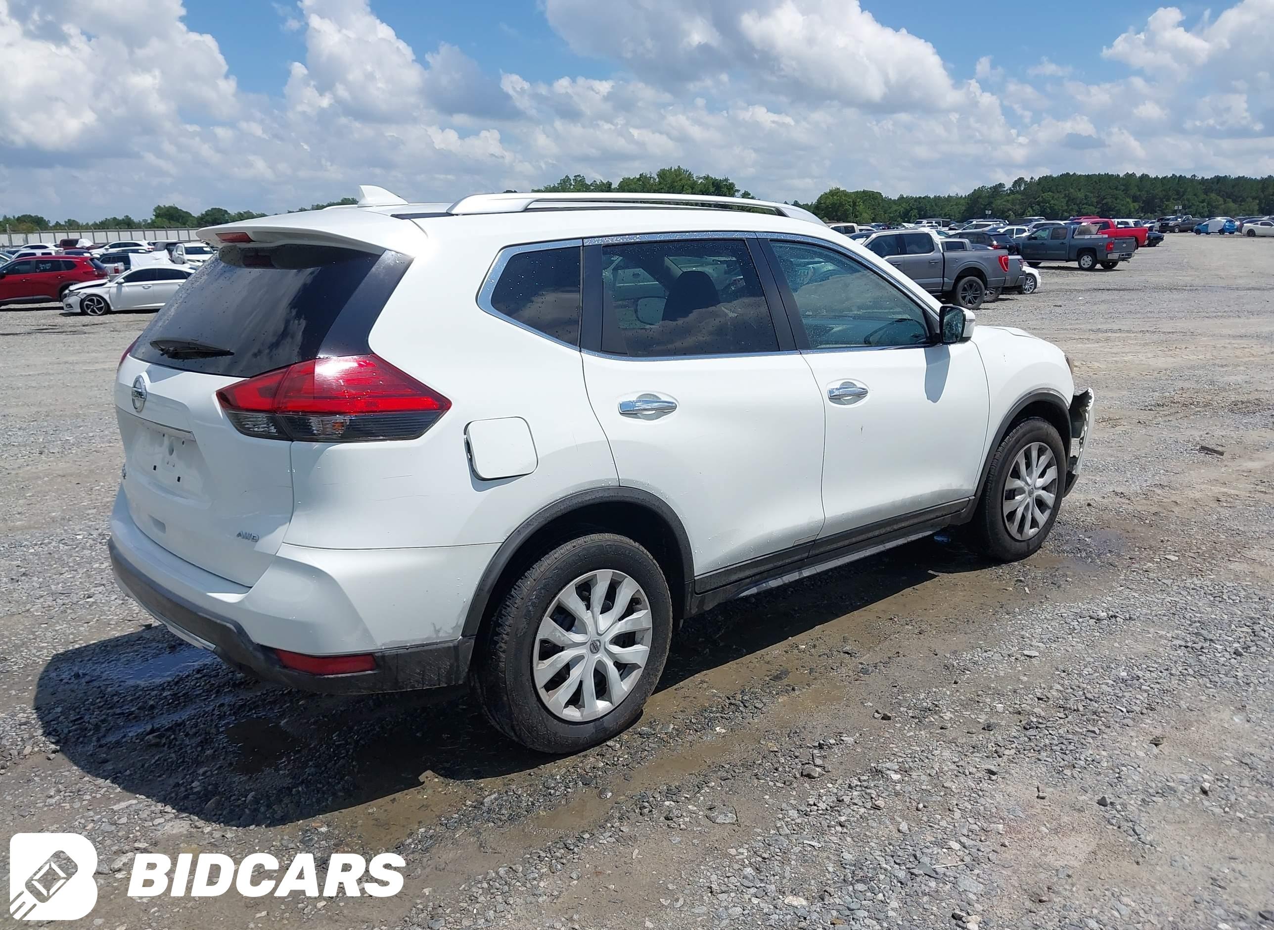 2017 Nissan Rogue, S