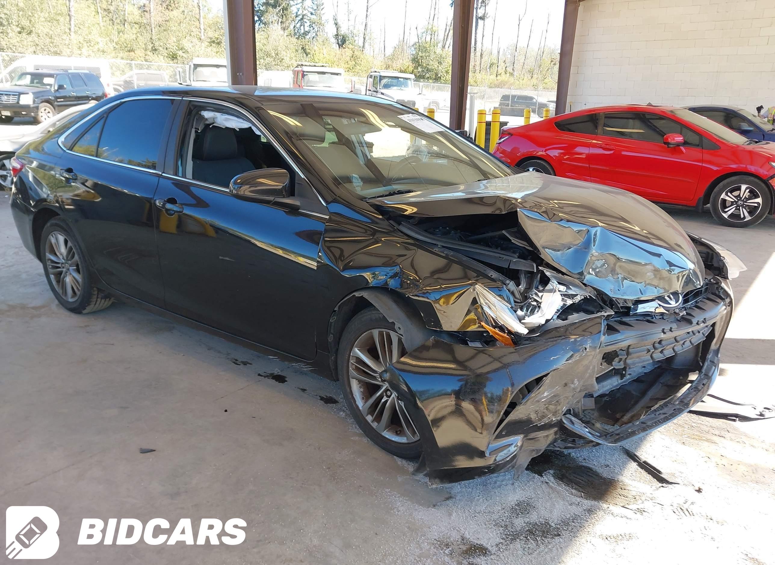 2016 Toyota Camry, SE