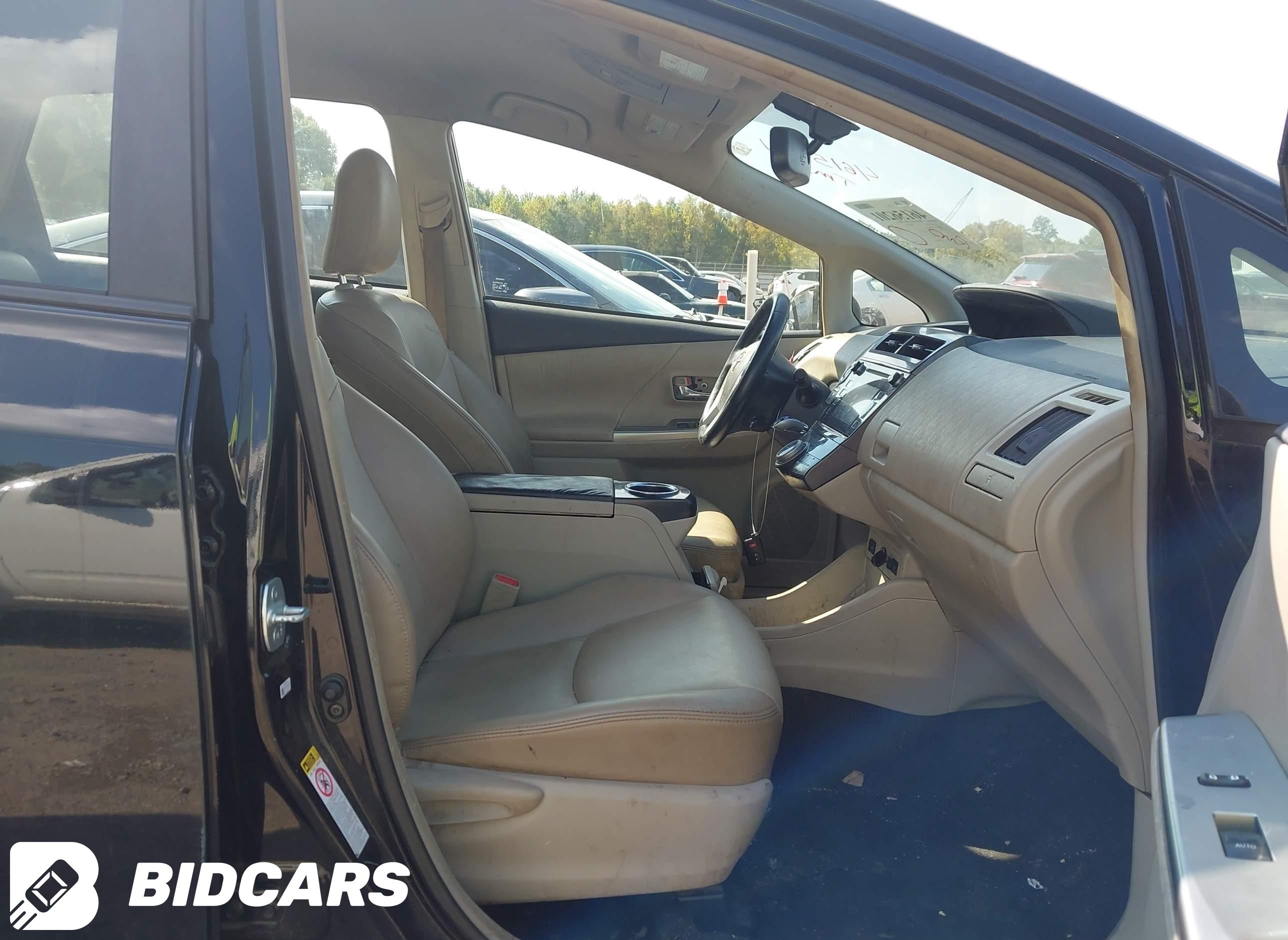 2017 Toyota Prius, V Four