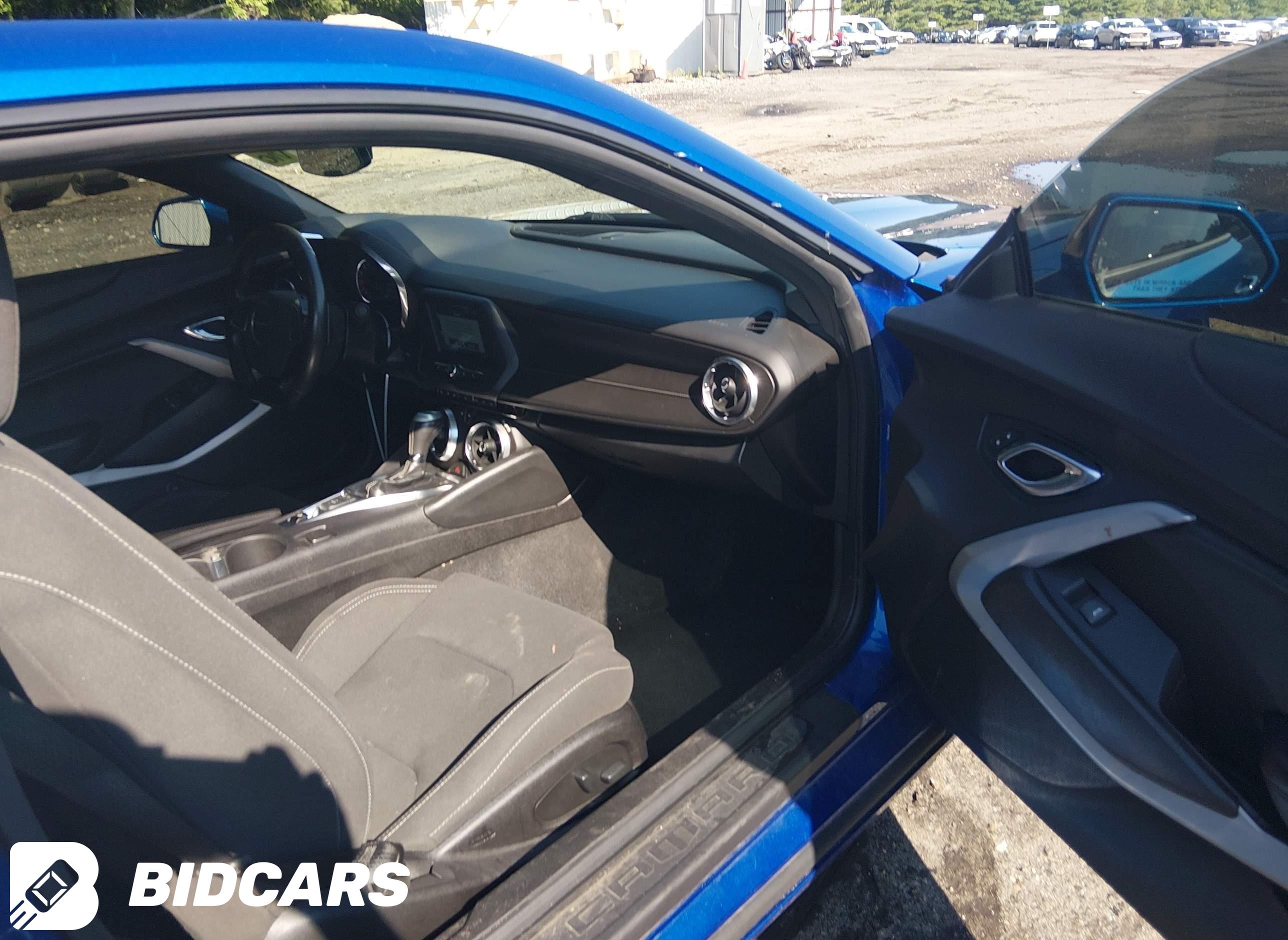 2018 Chevrolet Camaro, 1LT