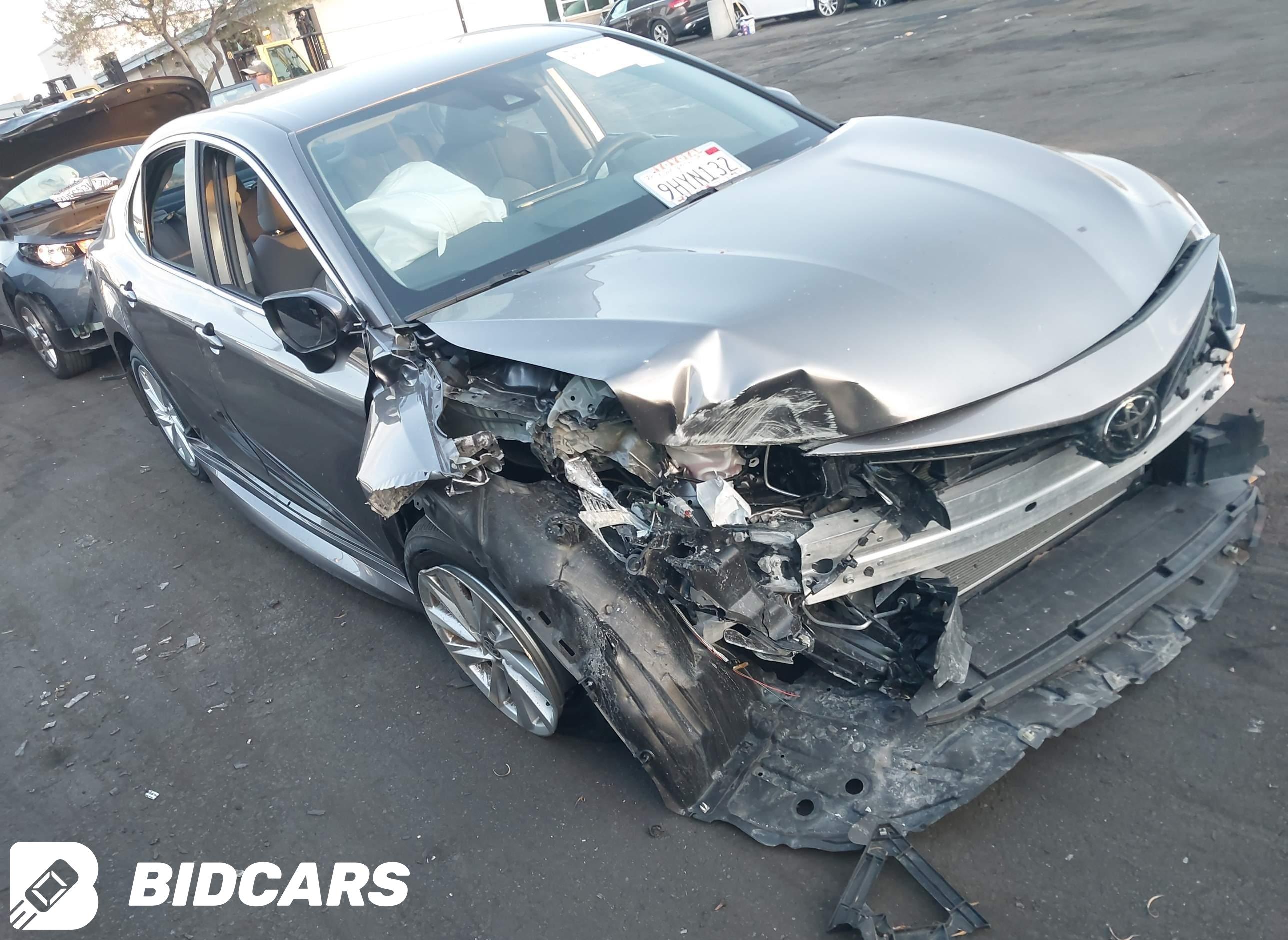 2024 Toyota Camry, LE