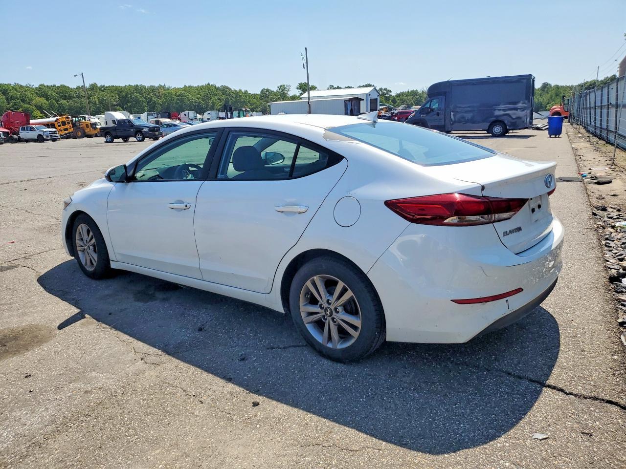 2017 Hyundai Elantra, SE