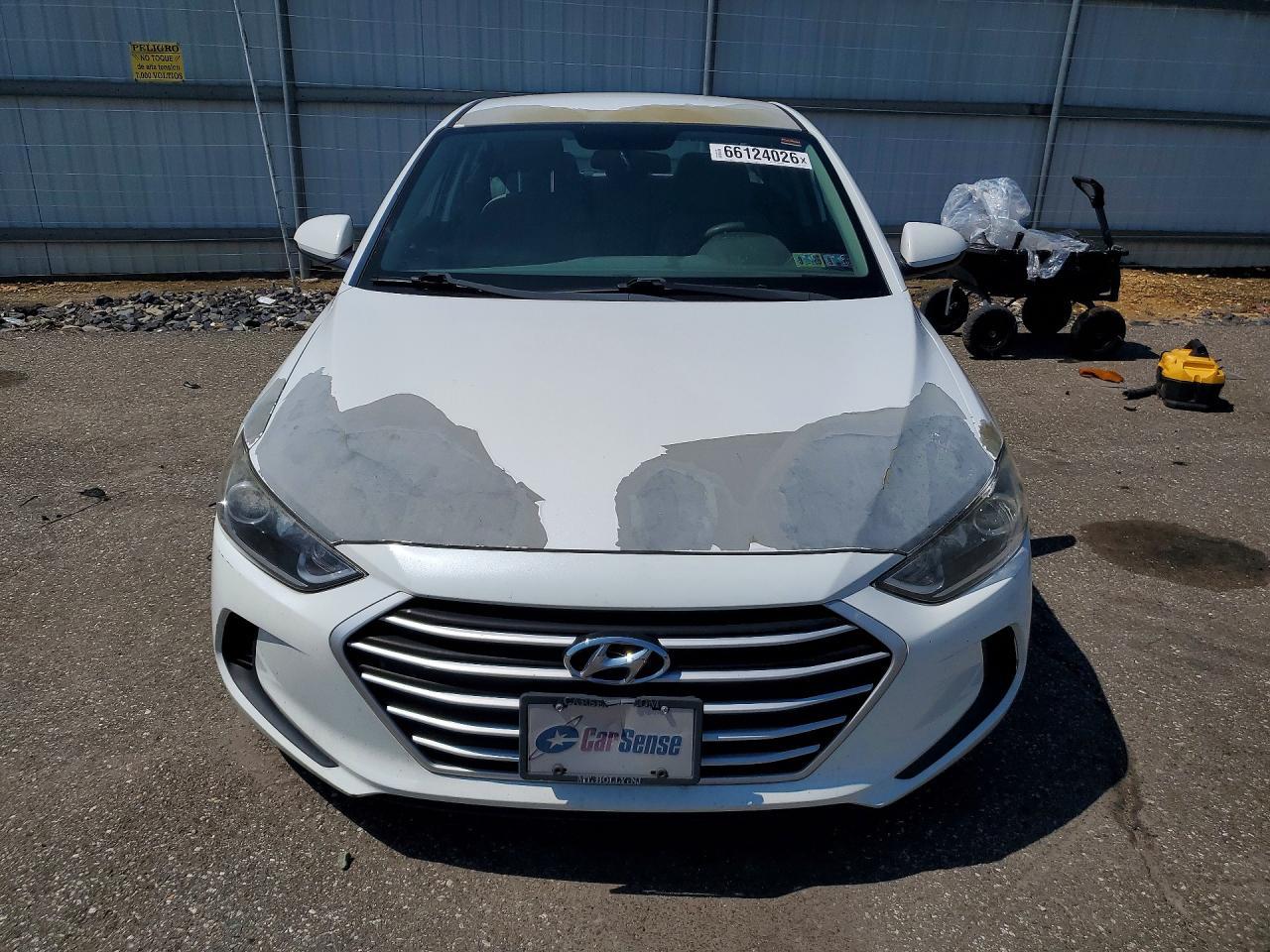 2017 Hyundai Elantra, SE