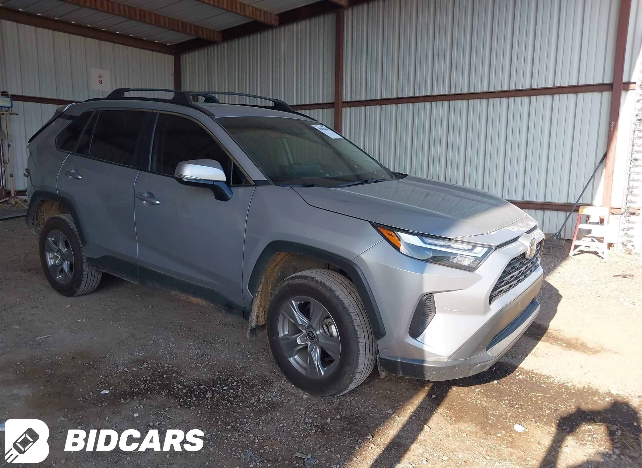 2025 Toyota RAV4, Xle