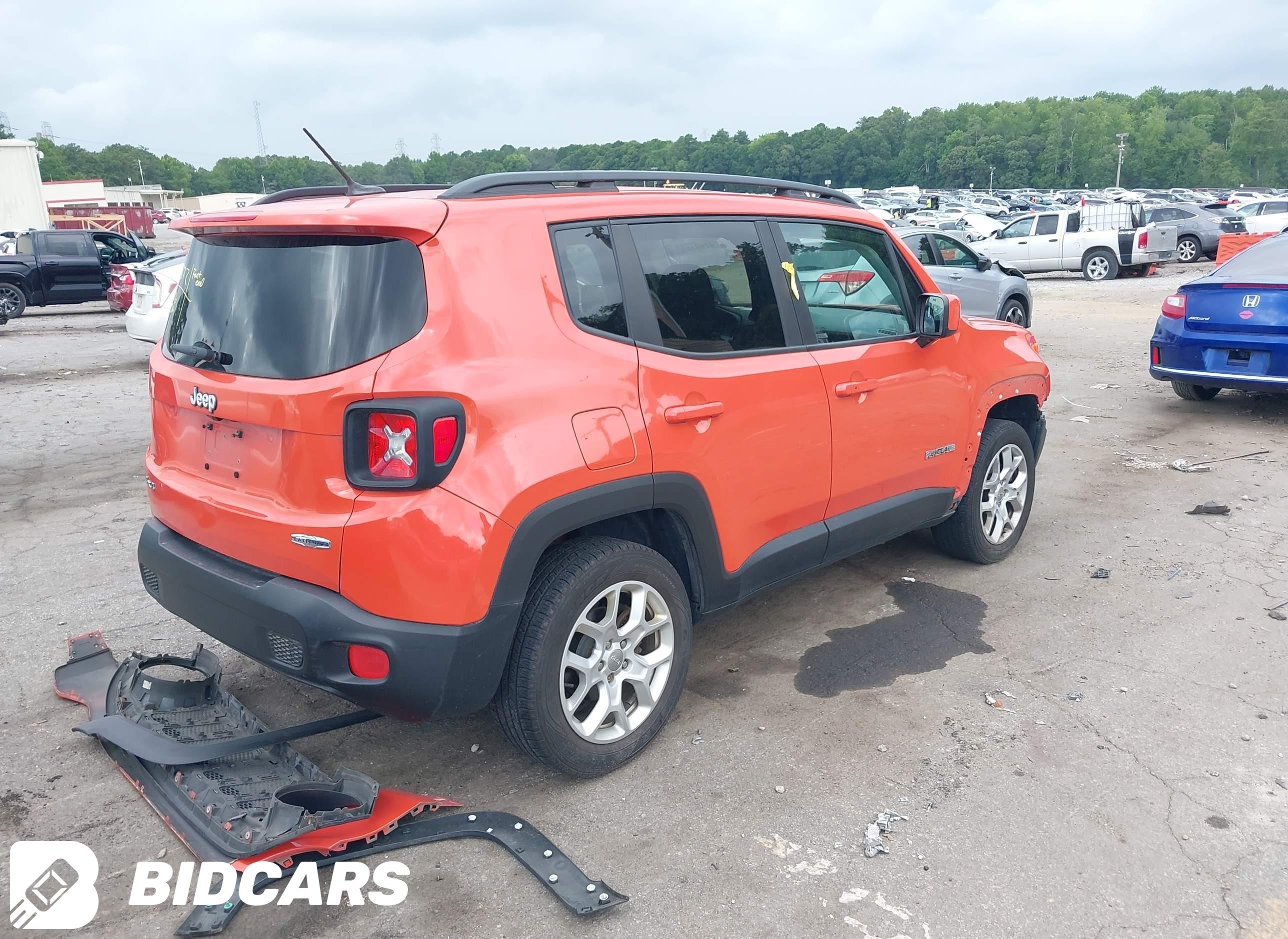 2017 Jeep Renegade, Latitude