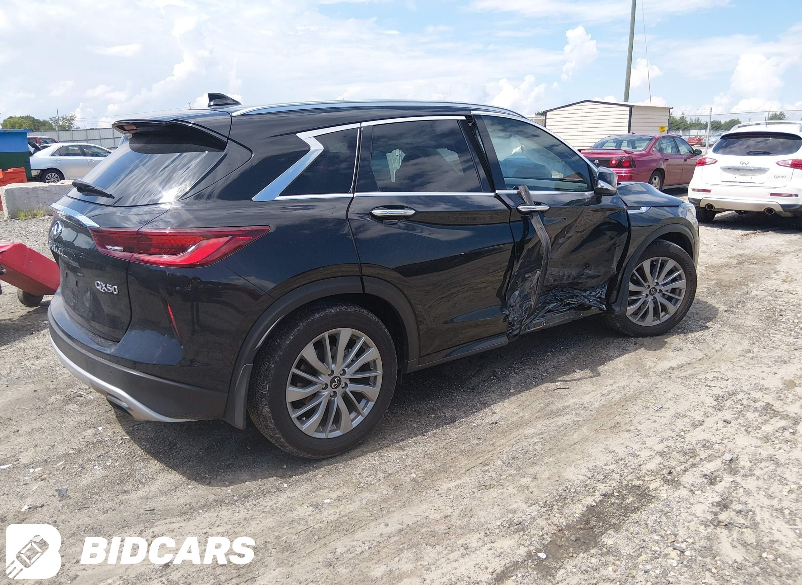 2023 Infiniti QX50, Luxe