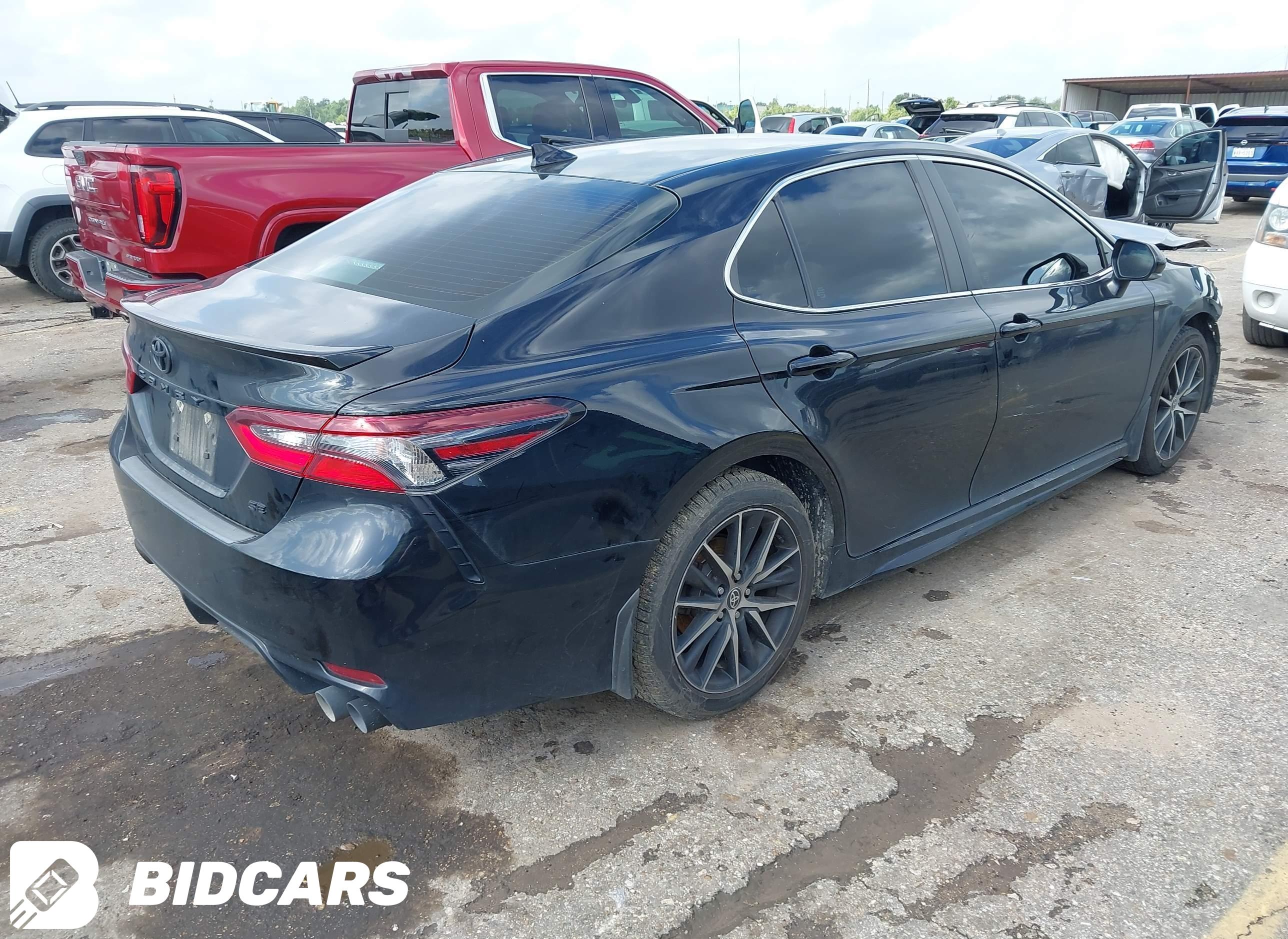 2024 Toyota Camry, SE
