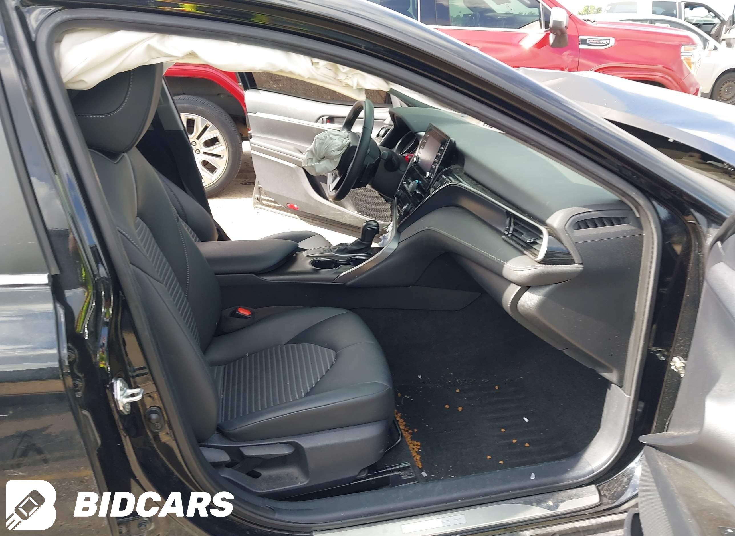 2024 Toyota Camry, SE
