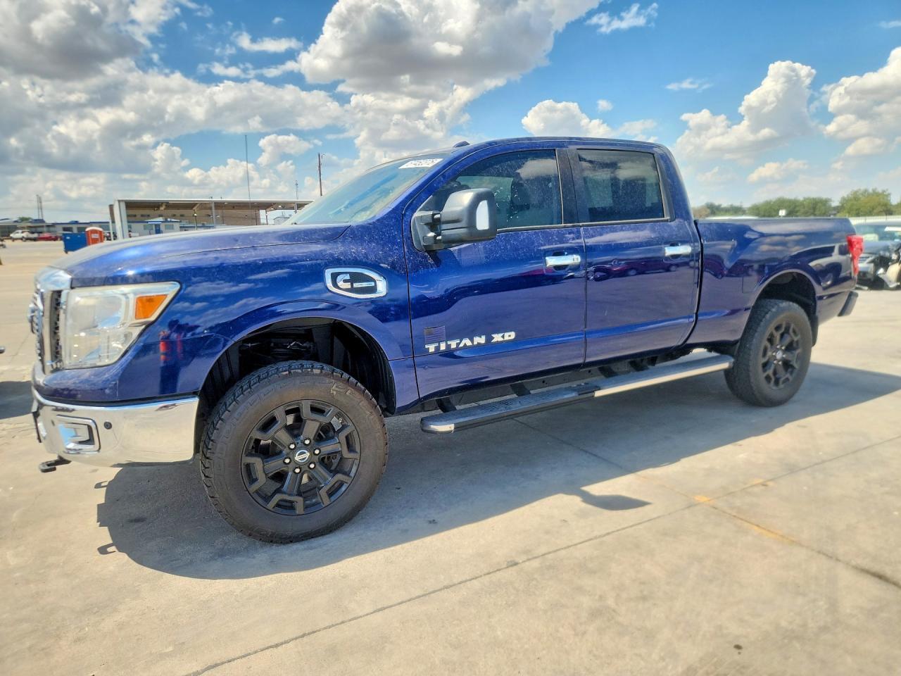 2017 Nissan Titan, S