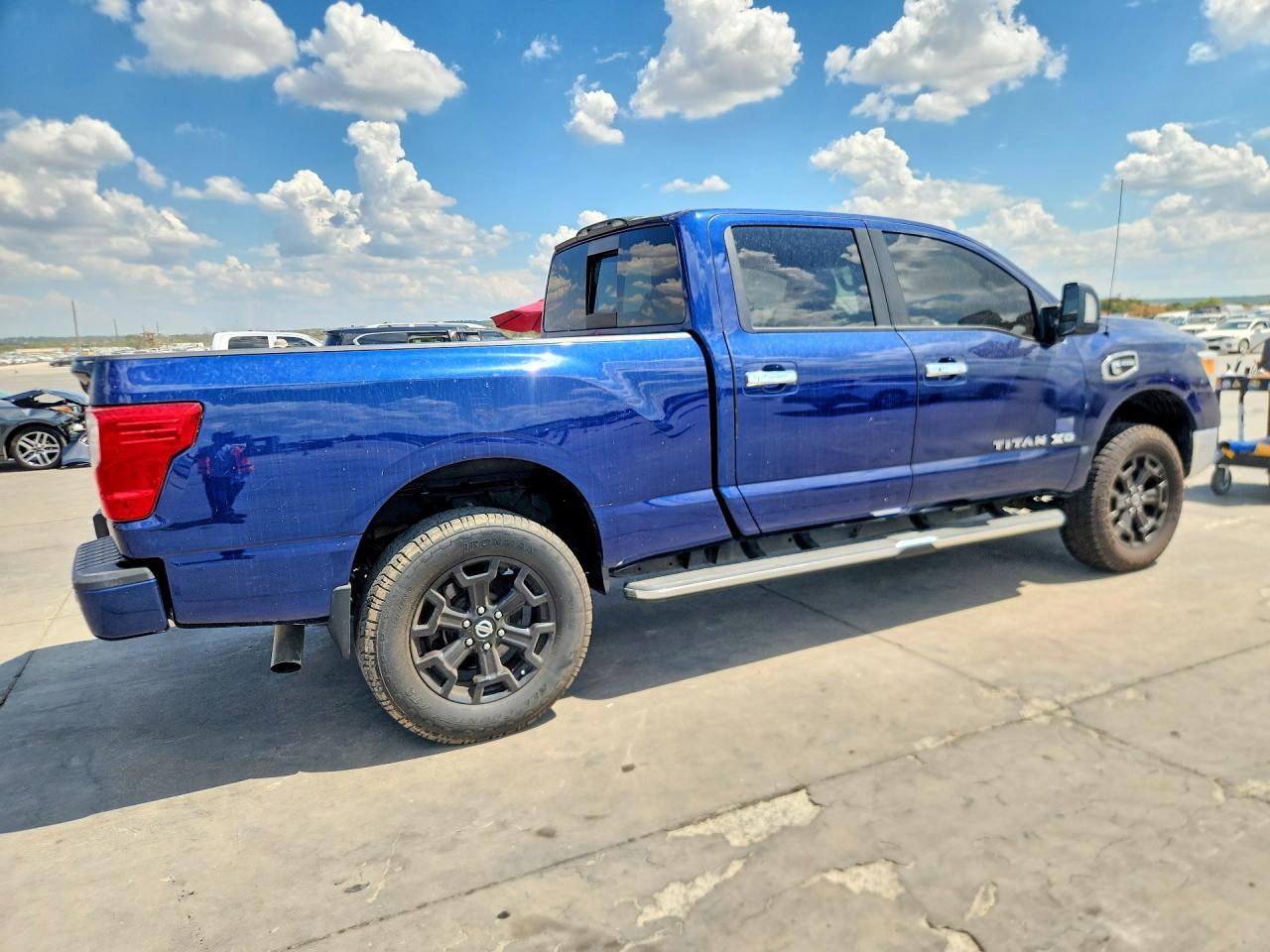 2017 Nissan Titan, S