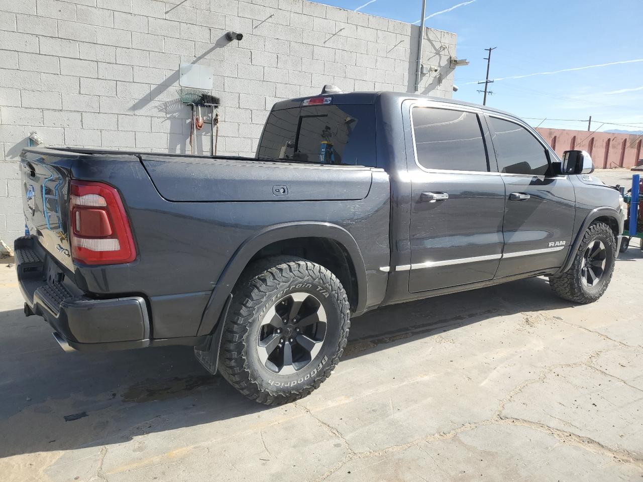 2020 RAM 1500, Limited