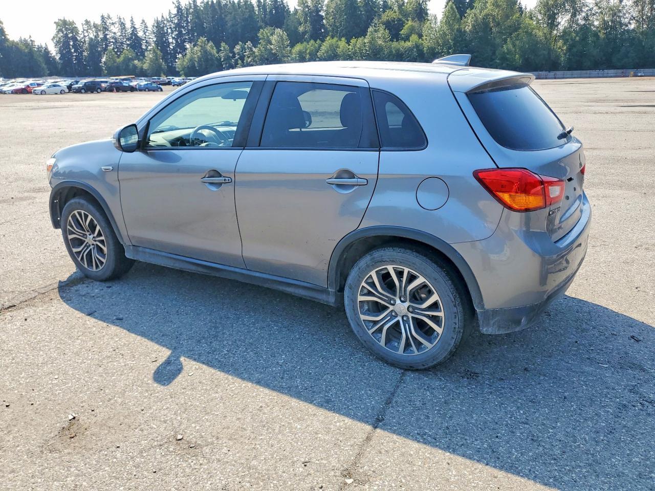 2017 Mitsubishi Outlander, ES