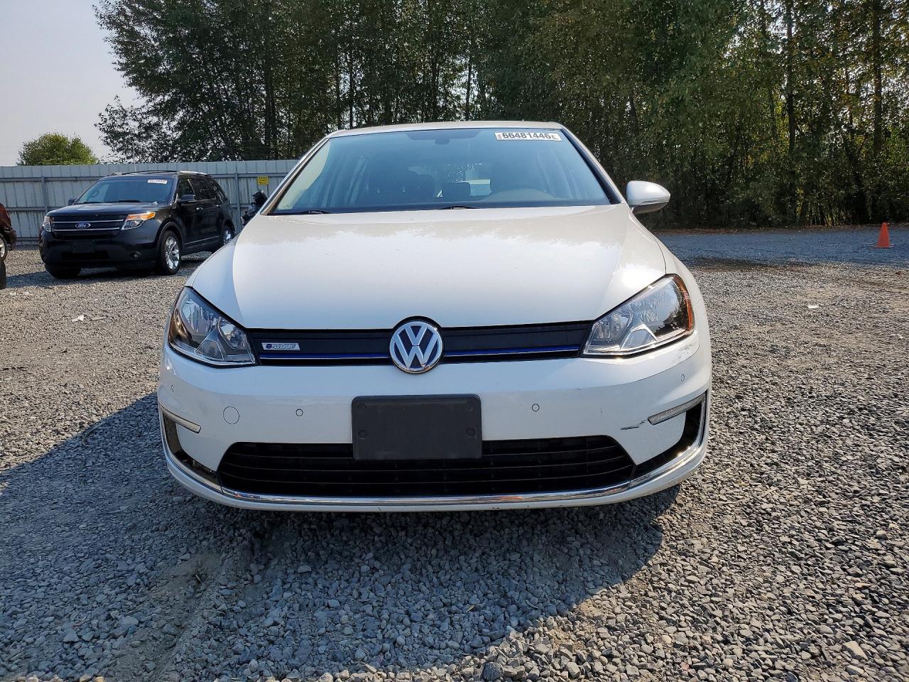 2015 Volkswagen E-Golf, Limited