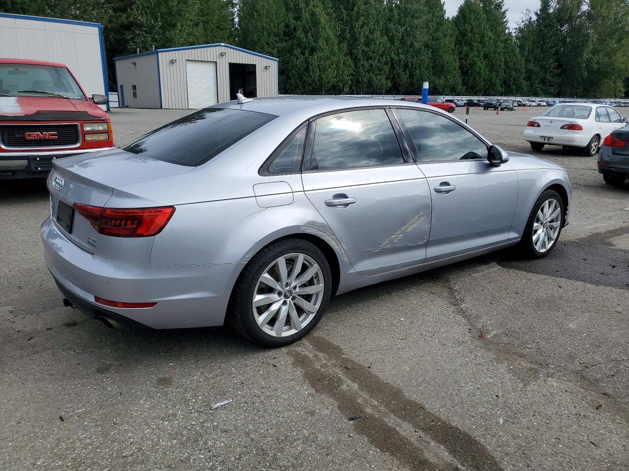2017 Audi A4, Premium