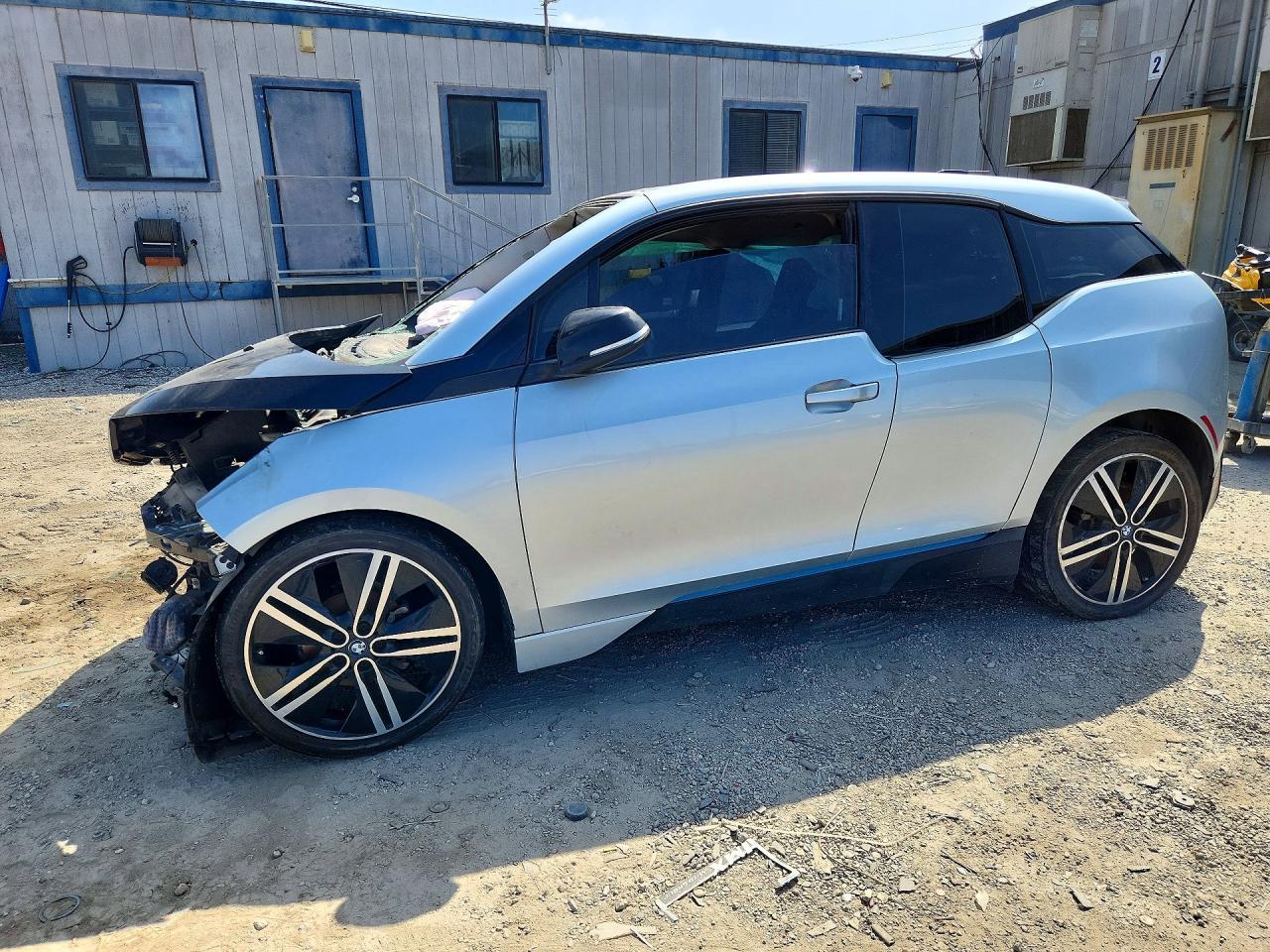 2017 BMW I3, Rex