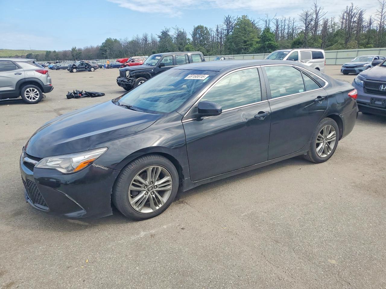 2015 Toyota Camry, SE