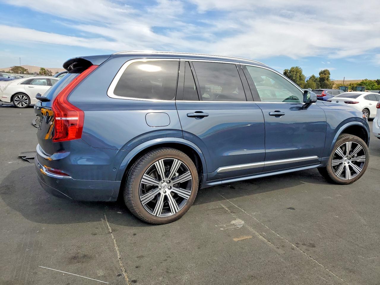 2025 Volvo XC90, Plus