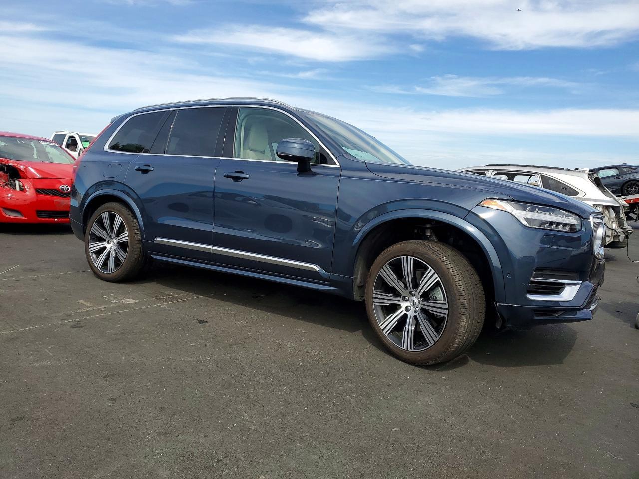 2025 Volvo XC90, Plus