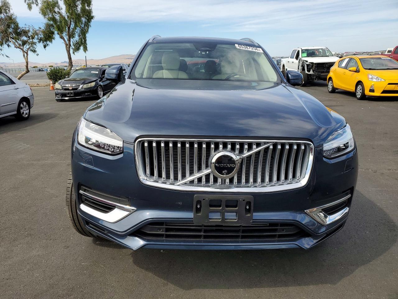 2025 Volvo XC90, Plus