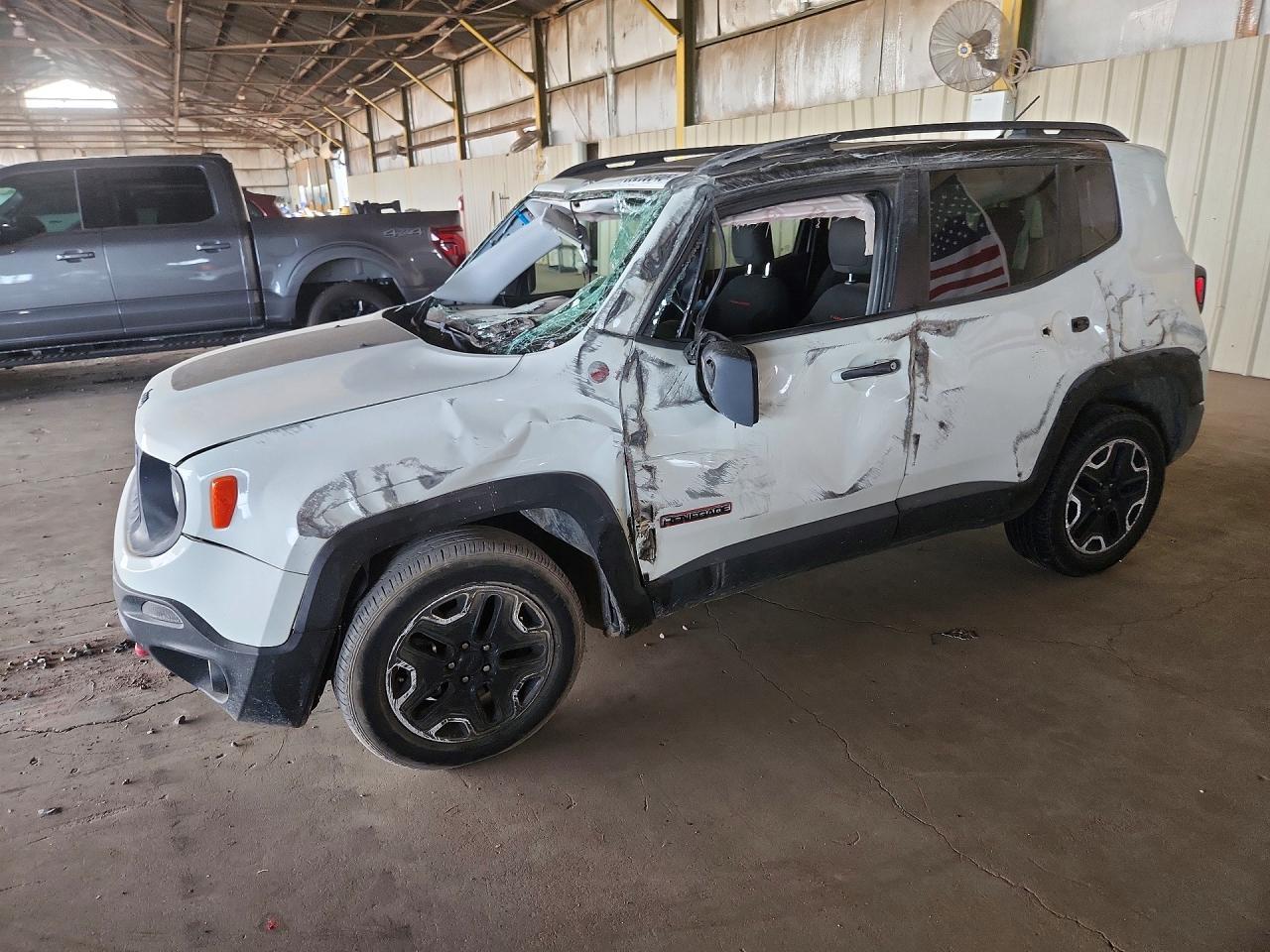 2016 Jeep Renegade, Trailhawk