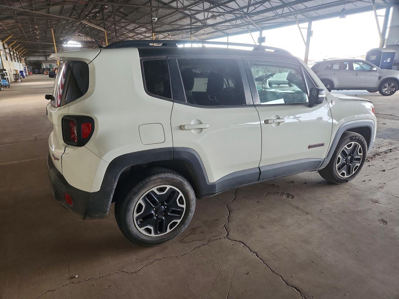 2016 Jeep Renegade, Trailhawk