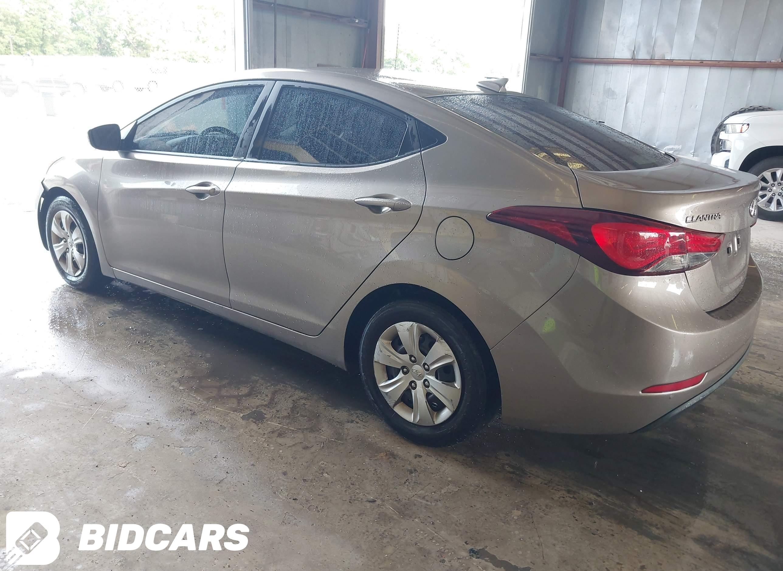 2016 Hyundai Elantra, SE