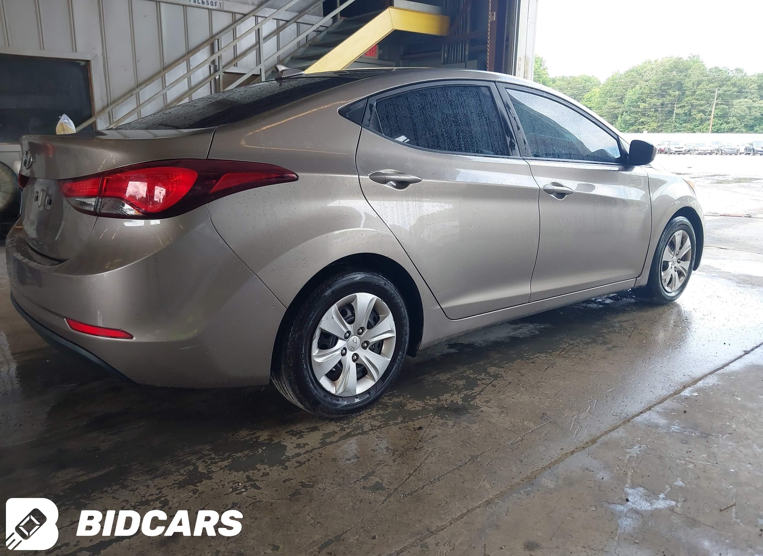 2016 Hyundai Elantra, SE
